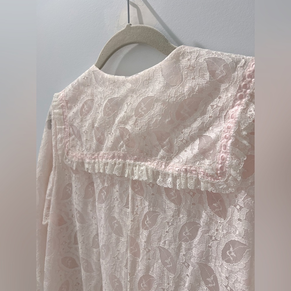Vintage 50s/60s Lace Peignoir with Pink Ribbon Bows & Nylon Underlay - Picture 6 of 7